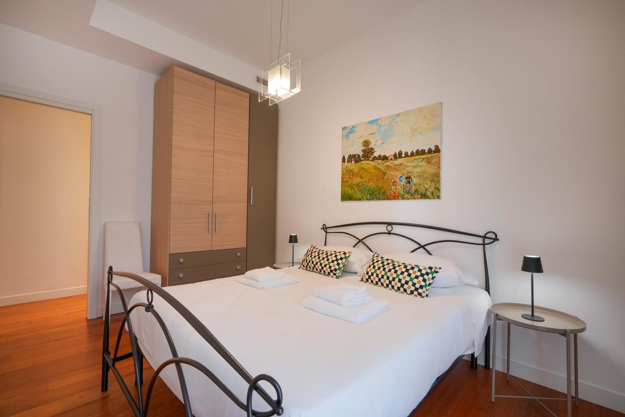 Gli Aquiloni Apartment - Steps From The Station Bari Esterno foto