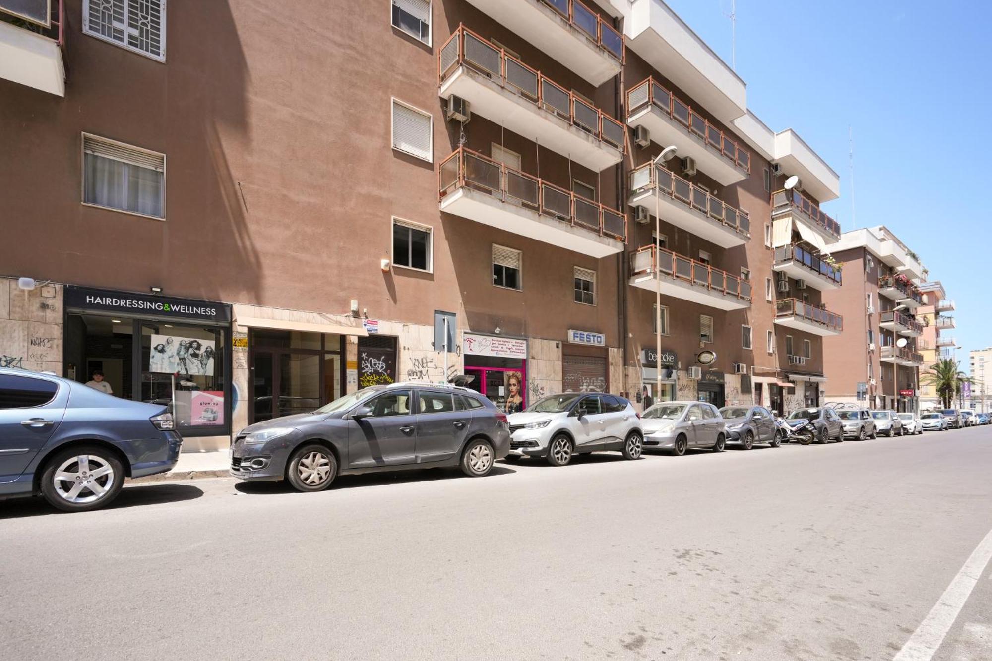 Gli Aquiloni Apartment - Steps From The Station Bari Esterno foto