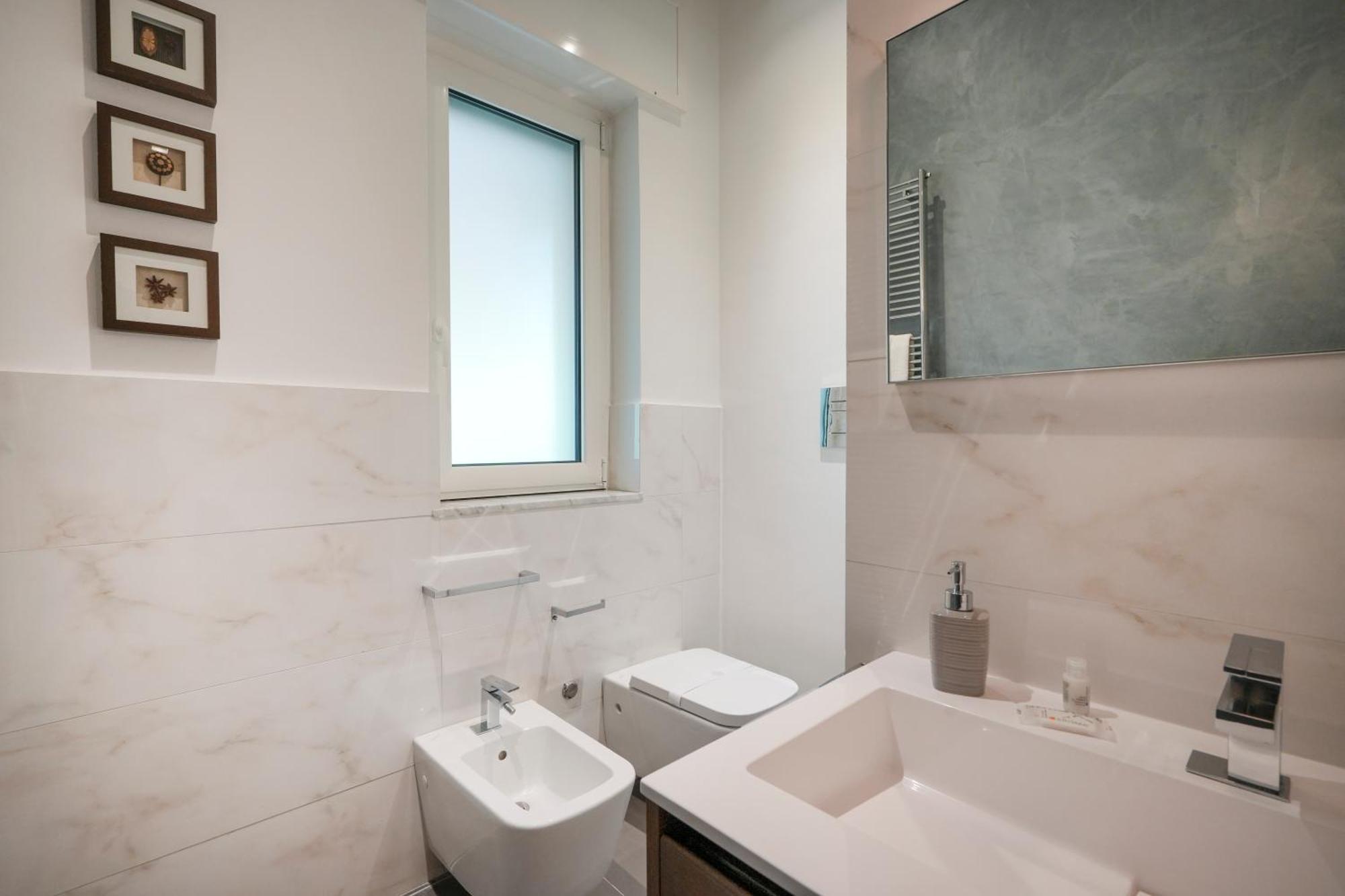 Gli Aquiloni Apartment - Steps From The Station Bari Esterno foto